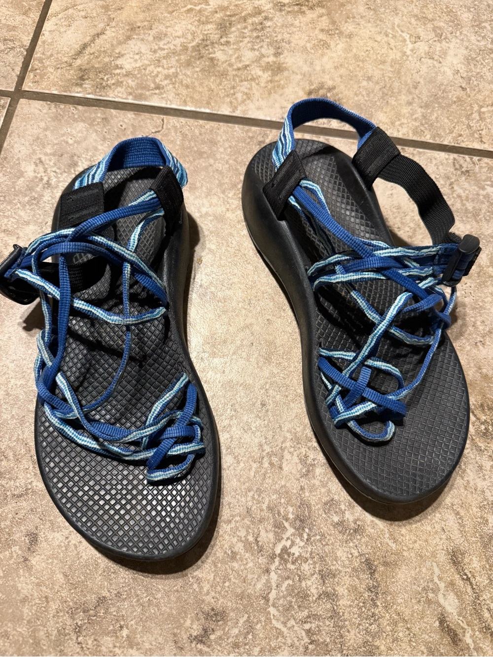 Chaco Blue Strappy Outdoor Sandals with Black Footbed size 9